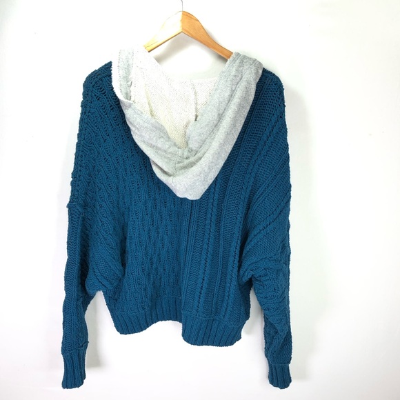 Free People Blue Tierra Cable-Knit Sweater Sz S Chunky Boho Hoodie Oversized - Picture 6 of 12